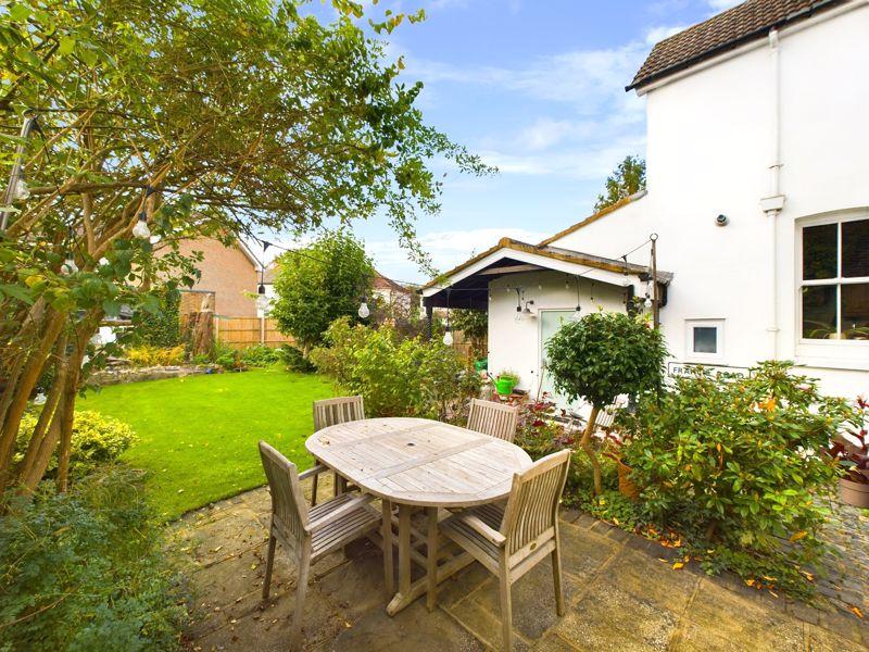 REAR PATIO &amp; GARDEN