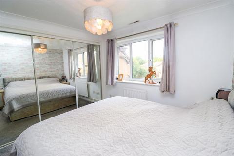 45 Barn Meadow Close, Church Crookham, Fleet, GU52 0YB