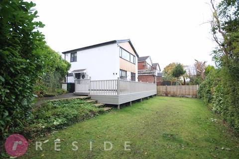 3 bedroom detached house for sale, Arnside Drive, Rochdale OL11