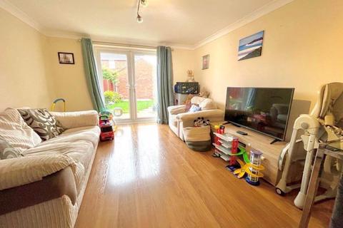 2 bedroom semi-detached house for sale, Arnald Way, Dunstable