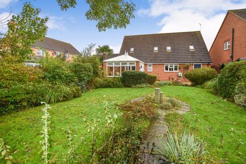 3 bedroom detached house for sale, Walsingham Drive, Corby Glen