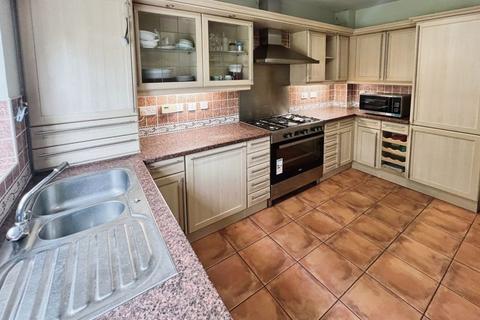 undefined, Ash Lawns, Heaton