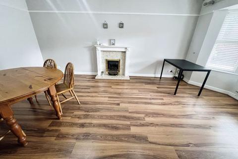 undefined, Ash Lawns, Heaton