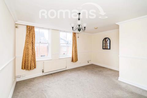 2 bedroom apartment to rent, Middle Brook Street, Winchester