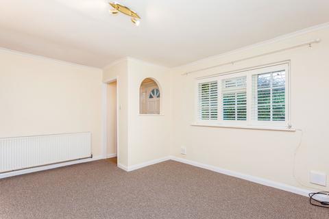 2 bedroom bungalow to rent, Mill Road, Burgess Hill