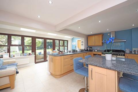 4 bedroom detached house for sale, The Pippins, Westbury Park