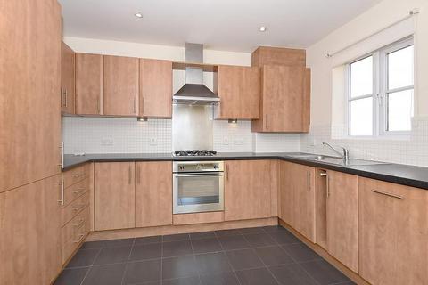 2 bedroom apartment to rent, Goldsworth Road, GU21