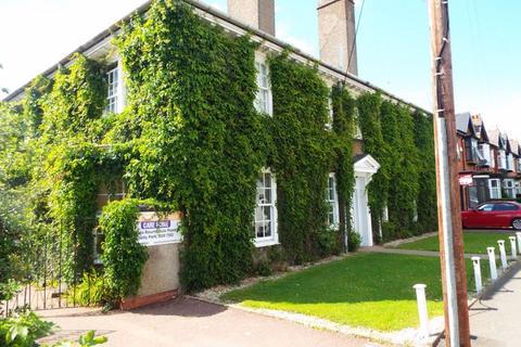 21 bedroom detached house to rent, Bournbrook Road, Selly Oak, Birmingham, B29 7DD