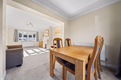 368 Chipstead Valley Road, Coulsdon, CR5 3BF