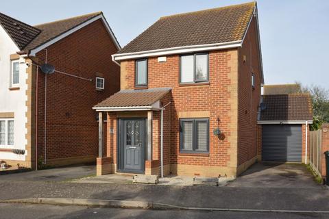 3 bedroom link detached house for sale, Harebell Close, Minster