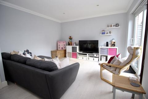 3 bedroom semi-detached house for sale, Valentine Avenue, Southampton SO19