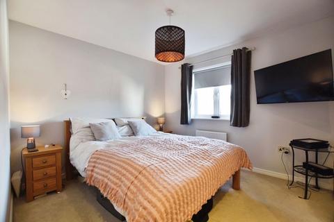 52 Grouse Road, Old Sarum, Salisbury, SP4 6GE