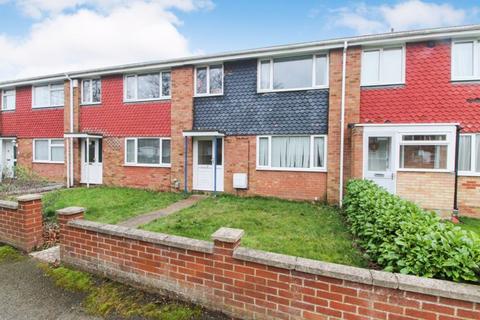 3 bedroom terraced house for sale, Kenilworth Walk, Bedford MK41