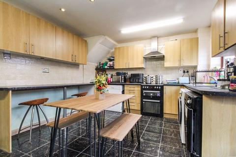 3 bedroom end of terrace house for sale, Newbury Close, Bedford MK42