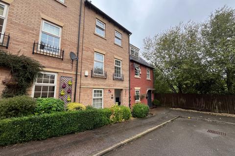 4 bedroom townhouse for sale, Honeymere Court, Barnsley