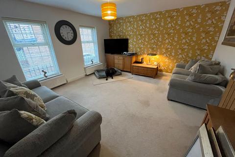 4 bedroom townhouse for sale, Honeymere Court, Barnsley