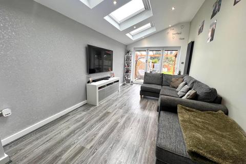 184 Bants Lane, Northampton, NN5 6AH
