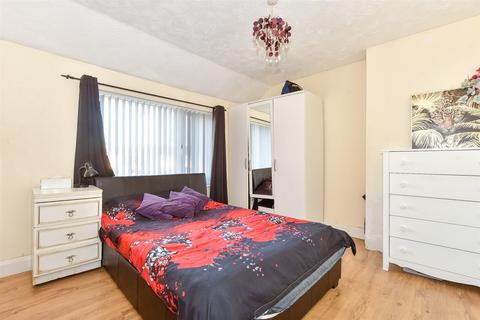 3 bedroom end of terrace house for sale, Westloats Gardens, Bognor Regis, West Sussex