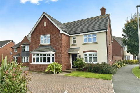 5 bedroom detached house for sale, Poplar Way, Whitnash, Leamington Spa