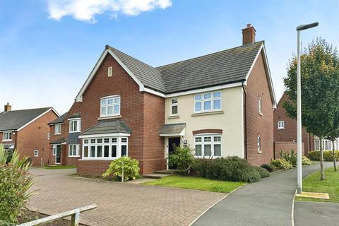 5 bedroom detached house for sale, Poplar Way, Whitnash, Leamington Spa