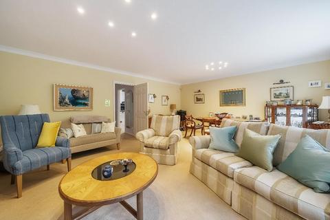 6 Hill Barn, South Croydon, CR2 0RU