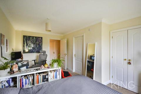 49 Darwin Close, Medbourne, Milton Keynes, MK5 6FF