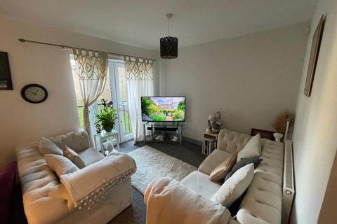 2 bedroom flat for sale, Langdale Court, Barnsley, S71 1AW