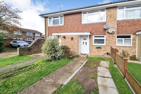 2 bedroom terraced house for sale, Loddon Way, Guildford GU12