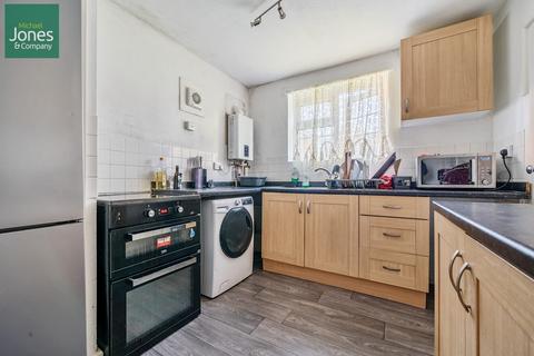 2 bedroom flat to rent, Furzedown, Littlehampton, West Sussex, BN17