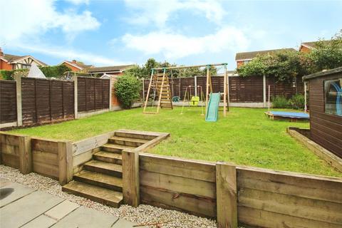 18 Avoncroft Road, Stoke Heath, Bromsgrove, B60 4NG