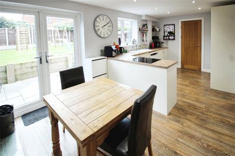 18 Avoncroft Road, Stoke Heath, Bromsgrove, B60 4NG