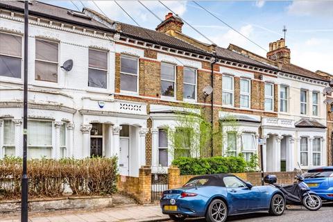 4 bedroom terraced house for sale, Solon Road, London