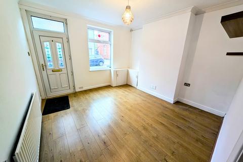 2 bedroom terraced house to rent, Victoria Street, Hucknall, Nottingham, NG15 7EB