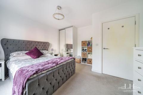 1 bedroom flat for sale, Daisy Court, Harold Wood