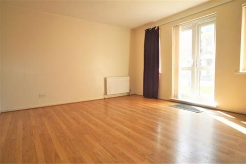 2 bedroom flat to rent, Park View Close, St Albans