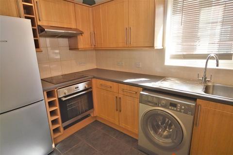 2 bedroom flat to rent, Park View Close, St Albans