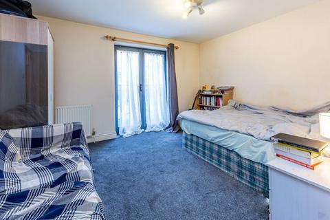 2 bedroom flat to rent, N7