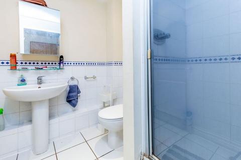 2 bedroom flat to rent, N7