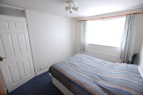 3 bedroom semi-detached house for sale, Whernside Avenue, Greater Manchester OL6