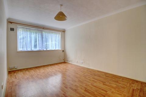 2 bedroom apartment for sale, Windsor Drive, Buckinghamshire HP13