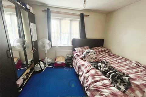 8 Troon Close, London, SE28 8QG