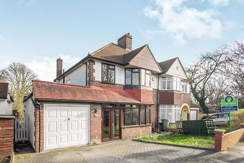 3 bedroom semi-detached house to rent, Crossmead, London SE9