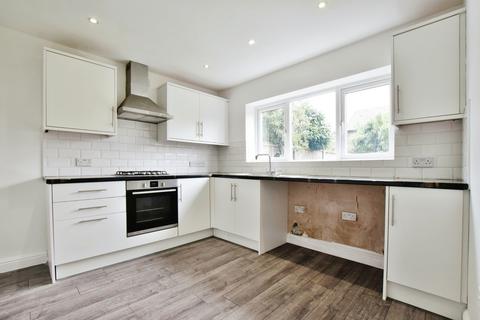 4 bedroom terraced house for sale, Shaftesbury Gardens, Manchester M41