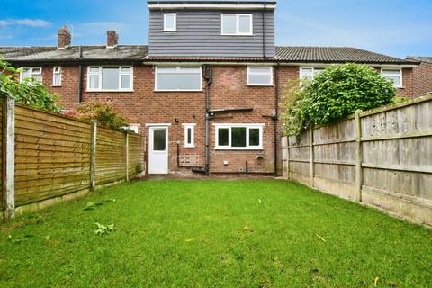 4 bedroom terraced house for sale, Shaftesbury Gardens, Manchester M41