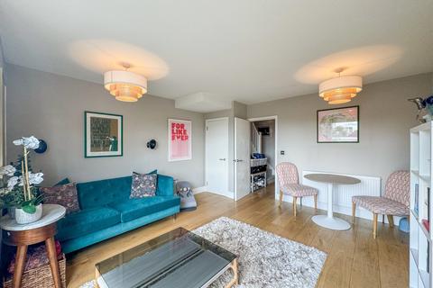 2 bedroom flat to rent, Star Road, West Kensington, W14