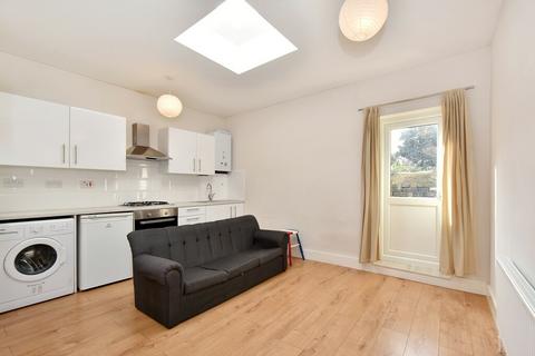 2 bedroom flat to rent, North End Road, West Kensington, SW6