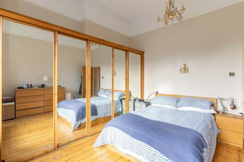 2 bedroom flat to rent, Sinclair Road, West Kensington, W14