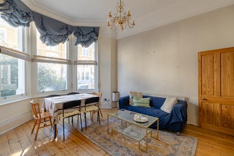 2 bedroom flat to rent, Sinclair Road, West Kensington, W14