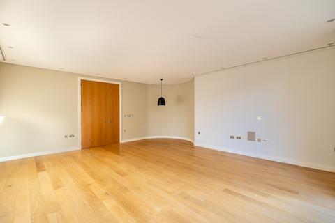 2 bedroom flat to rent, Wycombe Square, Kensington, W8