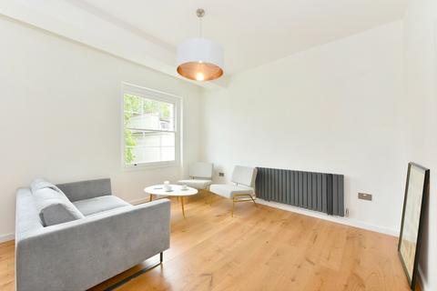 3 bedroom apartment to rent, Gloucester Terrace, Bayswater, W2